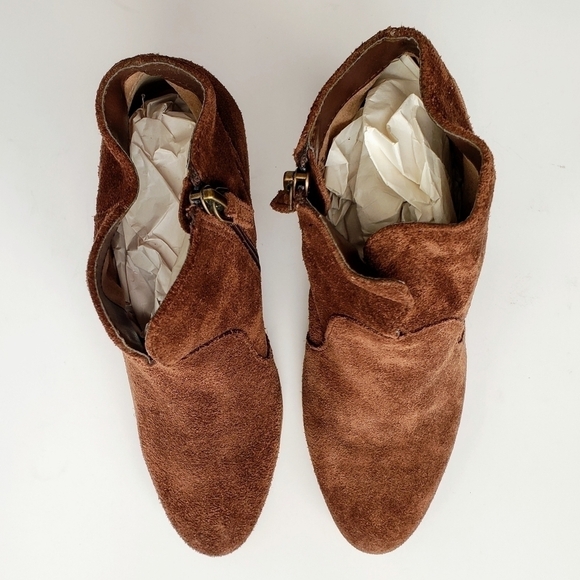 Tesori Brown Suede Western Stacked Block Heel Ankle Boots Size 6 - Picture 6 of 7